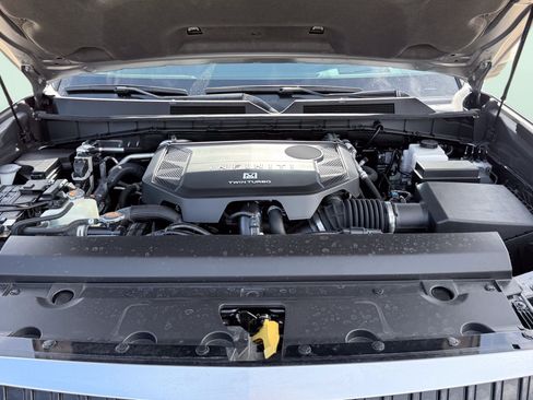 Used 2025 INFINITI QX80 Sensory AWD/4WD image 18