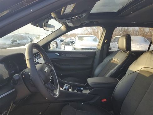 New 2025 Jeep Grand Cherokee L Altitude image 19