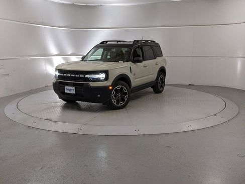 New 2025 Ford Bronco Sport Outer Banks image 6