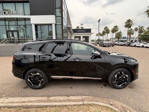 New 2026 Kia Sportage SX FWD image 8