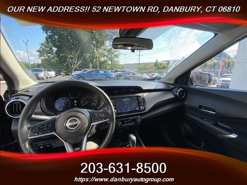 Used 2022 Nissan Kicks SV FWD image 17