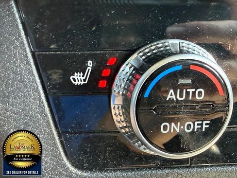 Used 2024 Mitsubishi Outlander SE Black Edition FWD image 14