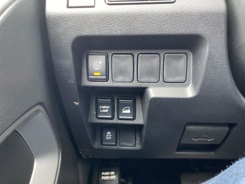 Used 2023 Nissan Frontier SV w/ Technology Package image 16