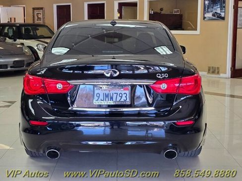 Used 2016 INFINITI Q50 3.0t Premium w/ Driver Assistance Package RWD image 7