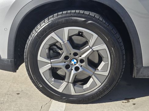 Used 2023 BMW X1 xDrive28i w/ Premium Package image 8