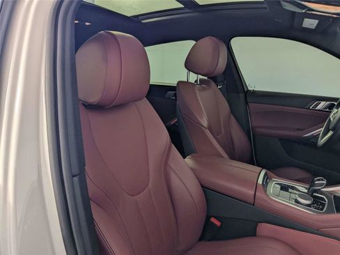 Used 2020 BMW X6 sDrive40i w/ M Sport Package image 32
