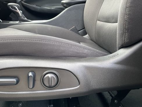 Used 2024 Chevrolet Malibu LT image 21