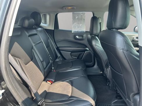 Used 2018 Jeep Compass Latitude w/ Popular Equipment Group AWD/4WD image 35