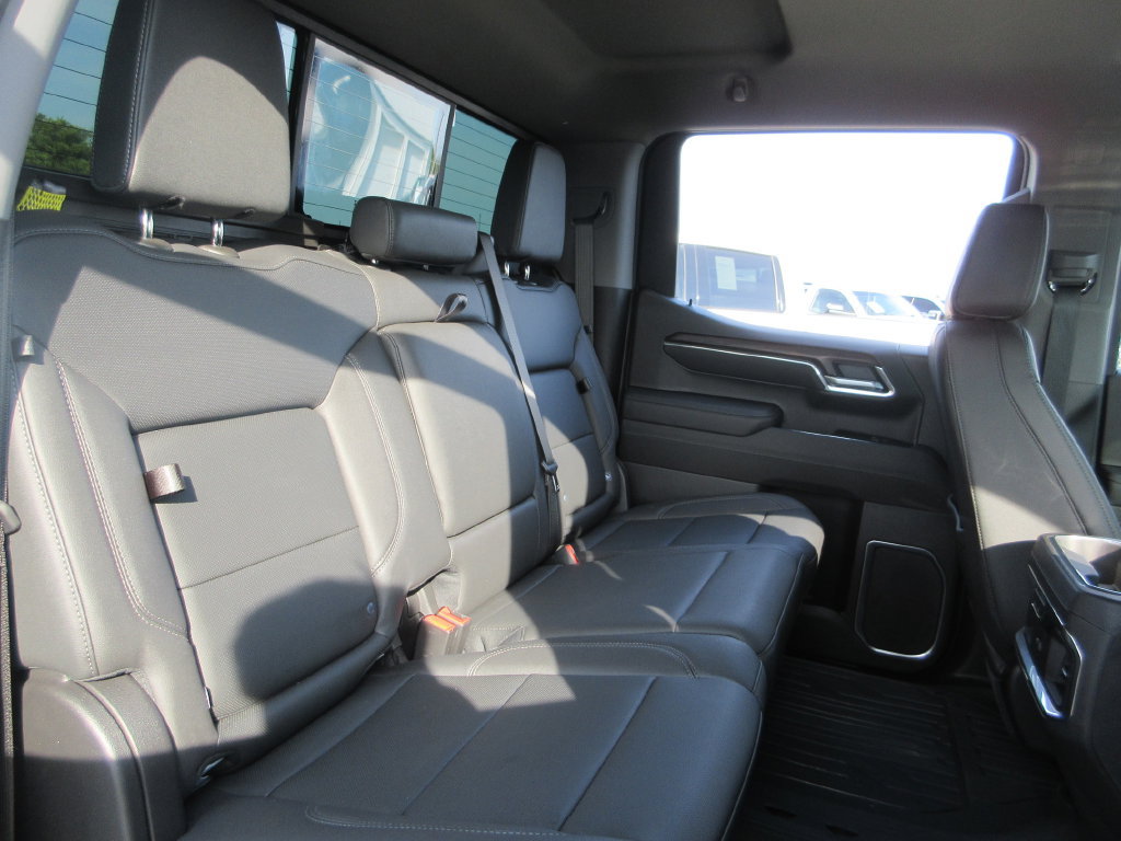 Used 2026 GMC Sierra 1500 SLT w/ SLT Premium Plus Package AWD/4WD image 24