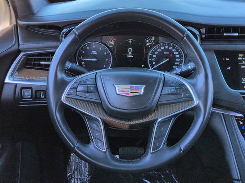 Used 2018 Cadillac XT5 Platinum w/ Driver Assist Package image 25