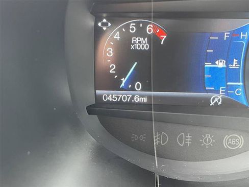 Certified 2024 Ford Edge SEL AWD/4WD image 3
