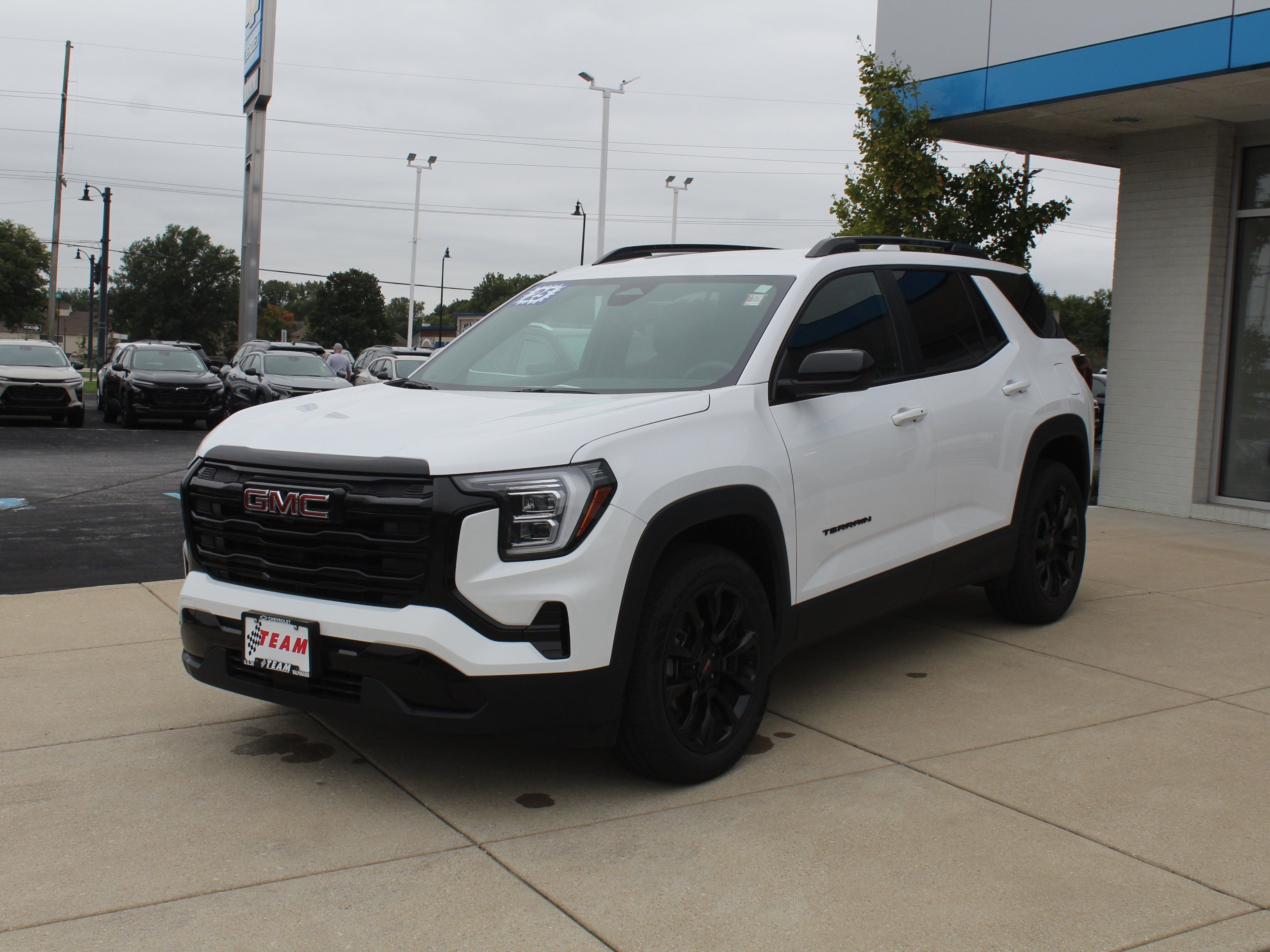 Used 2026 GMC Terrain Elevation w/ Elevation Premium Package AWD/4WD image 10