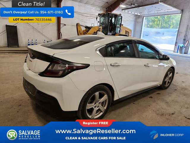 Used 2017 Chevrolet Volt LT w/ Comfort Package FWD image 4