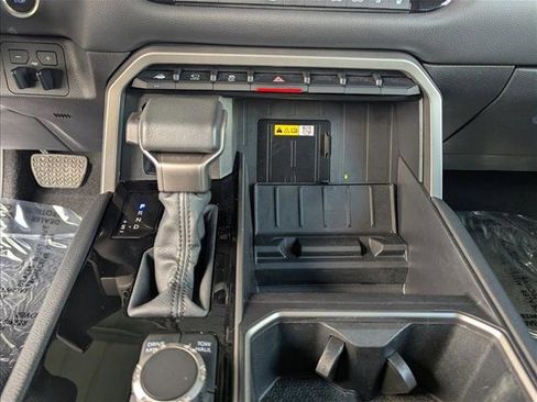 Used 2024 Toyota Tundra Limited image 14