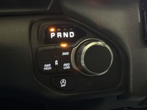 New 2026 RAM 1500 Express AWD/4WD image 17