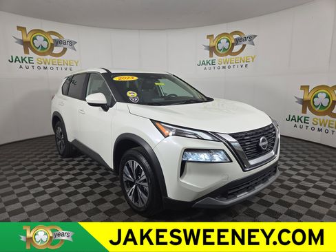 Used 2023 Nissan Rogue SV image 1