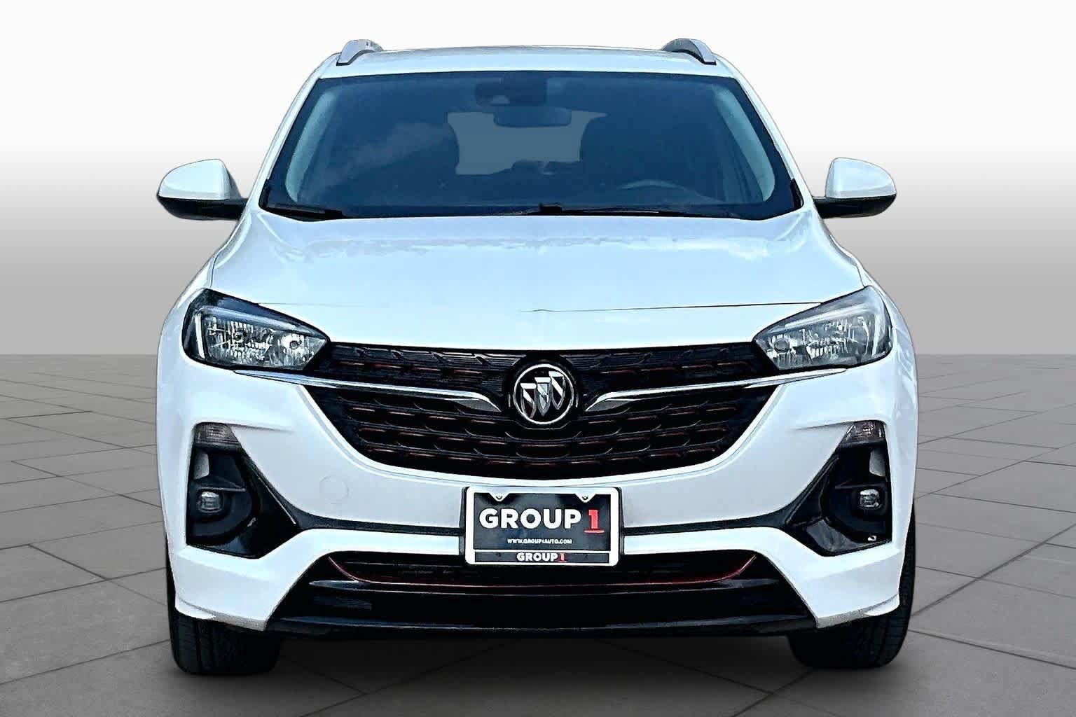 Used 2021 Buick Encore GX Select w/ Sport Touring Package FWD image 4
