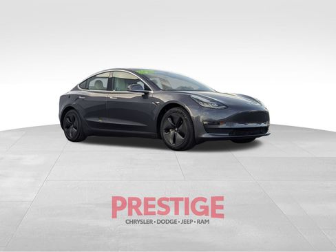 Used 2018 Tesla Model 3 Long Range AWD/4WD image 5