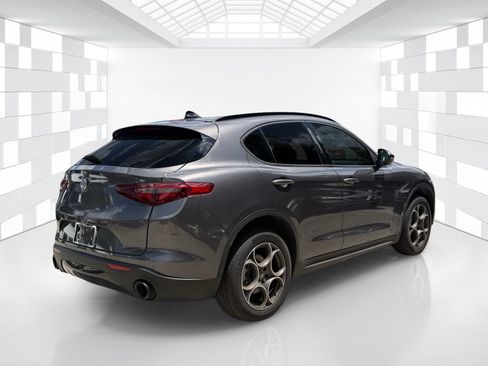 Used 2023 Alfa Romeo Stelvio Sprint RWD image 7