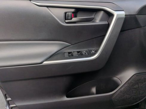 Used 2025 Toyota RAV4 LE FWD image 13