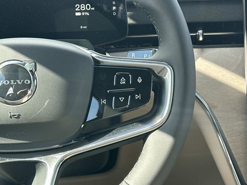 New 2025 Volvo EX90 Ultra image 9