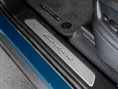 Certified 2025 Porsche Cayenne image 14
