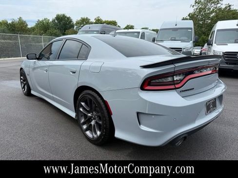 Used 2022 Dodge Charger Scat Pack RWD image 9
