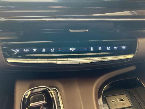 Used 2022 Cadillac Escalade Sport Platinum w/ LPO, Floor Liner Package image 11