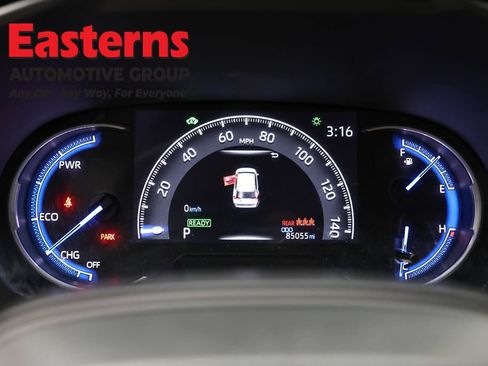 Used 2023 Toyota RAV4 LE AWD/4WD image 18