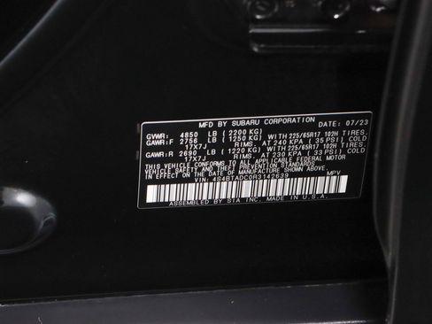 Used 2024 Subaru Outback Premium AWD/4WD image 32