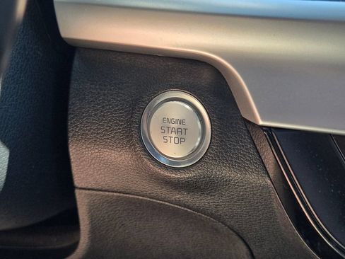 Used 2020 Kia Telluride S w/ S 8 Passenger Seating Package AWD/4WD image 34