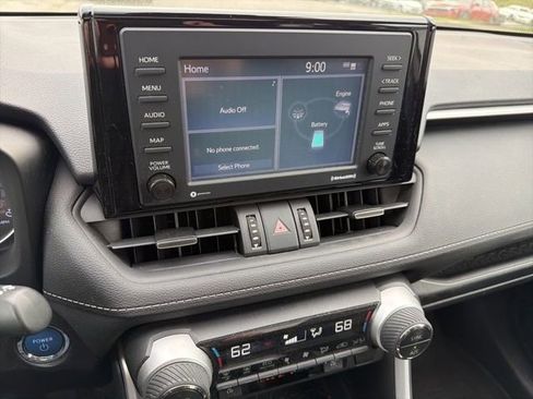 Used 2021 Toyota RAV4 XLE Premium image 25