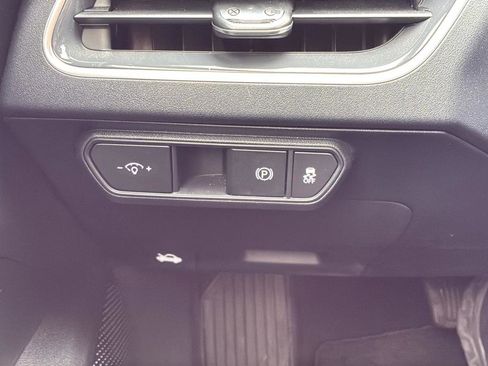 Certified 2025 Kia K4 EX image 12