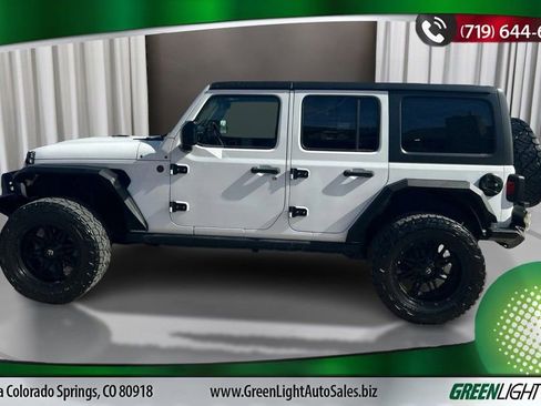 Used 2018 Jeep Wrangler Unlimited Sport S image 2