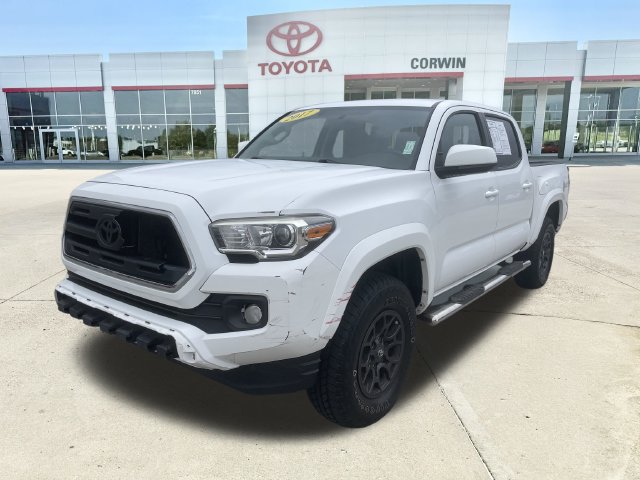Used 2017 Toyota Tacoma SR5 w/ Tow Package AWD/4WD image 7