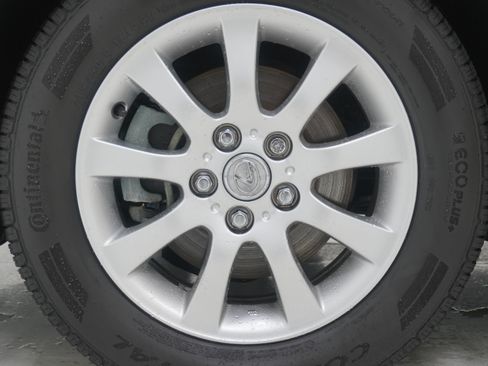 Used 2004 Lexus ES 330 w/ Premium Pkg FWD image 27
