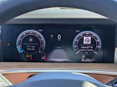 New 2026 Volkswagen Tiguan SEL R-Line image 11