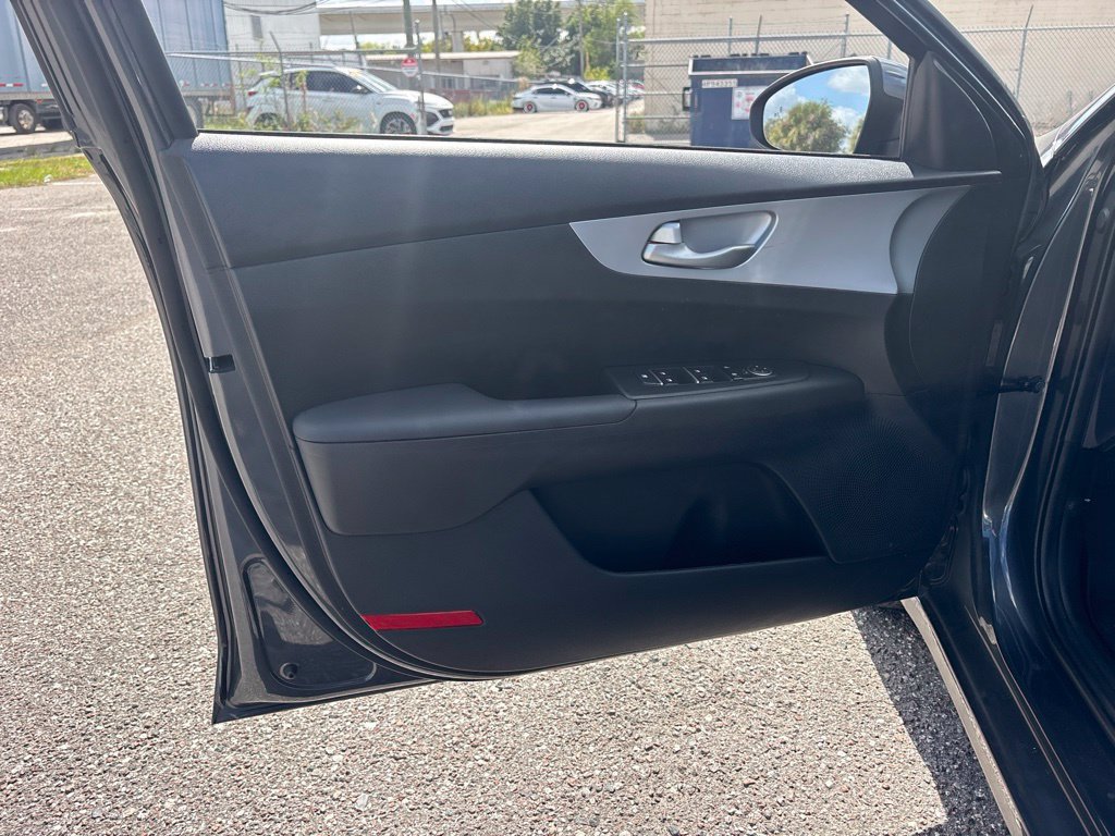 Used 2024 Kia Forte LXS w/ LXS Technology Package FWD image 10