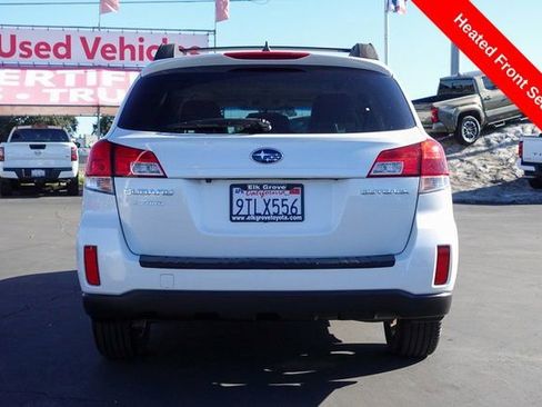 Used 2014 Subaru Outback 2.5i Limited w/ Moonroof Package image 8