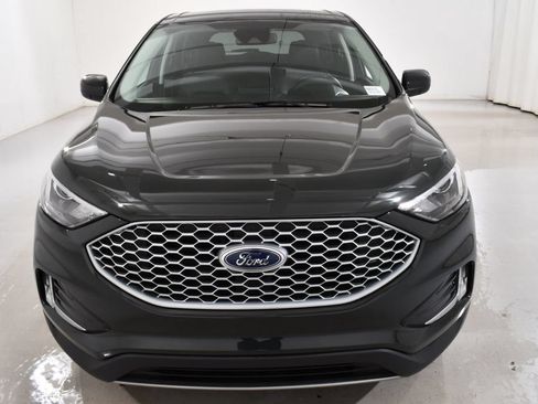 Used 2024 Ford Edge SEL w/ Convenience Package AWD/4WD image 3
