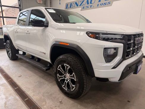 Used 2023 GMC Canyon AT4 w/ AT4 Premium Package AWD/4WD image 2