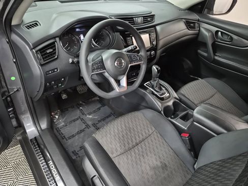 Used 2019 Nissan Rogue S image 18