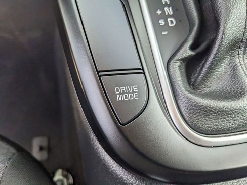 Certified 2025 Kia Soul LX image 29