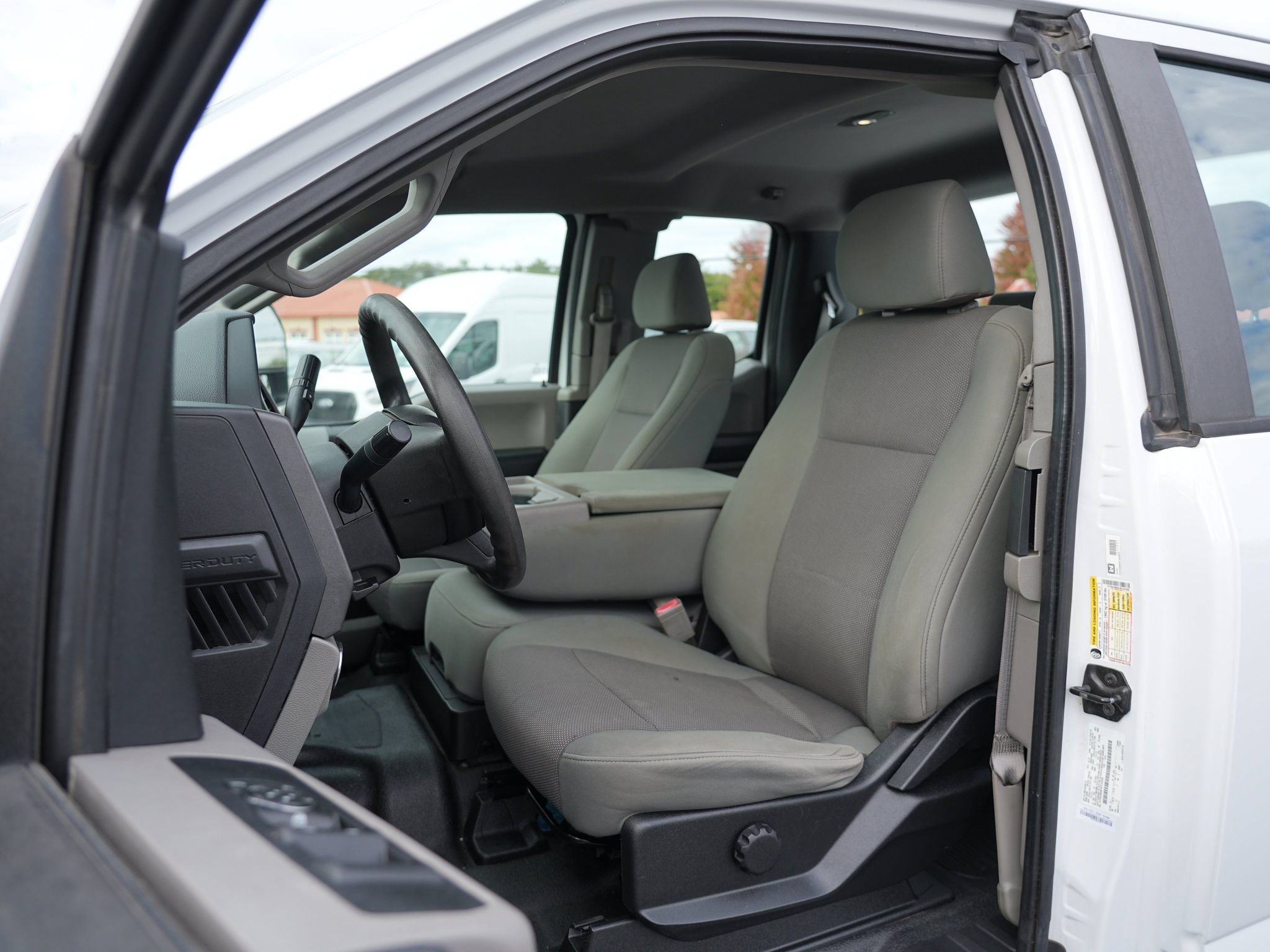 Used 2018 Ford F350 XL AWD/4WD image 13