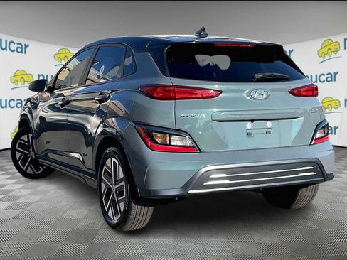 Used 2023 Hyundai Kona SE image 4