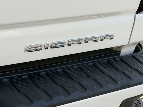 Used 2025 GMC Sierra 2500 Denali w/ Denali Reserve Package AWD/4WD image 9