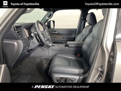 Used 2024 Lexus GX 550 w/ Cold Area Package image 23