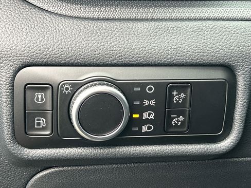 New 2026 Ford Explorer w/ Ready For The Road Package image 18