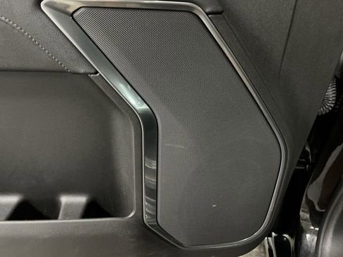 Used 2025 GMC Sierra 1500 SLT image 24