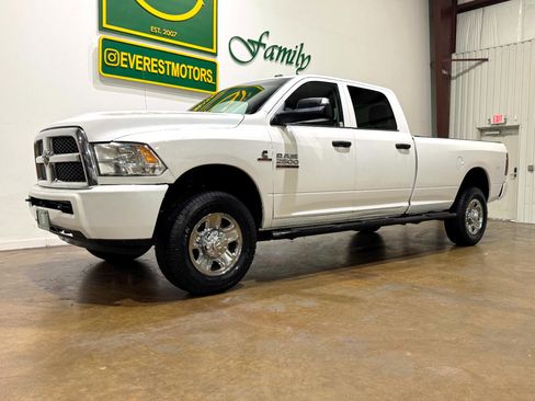 Used 2018 RAM 2500 Tradesman w/ Cold Weather Group image 3
